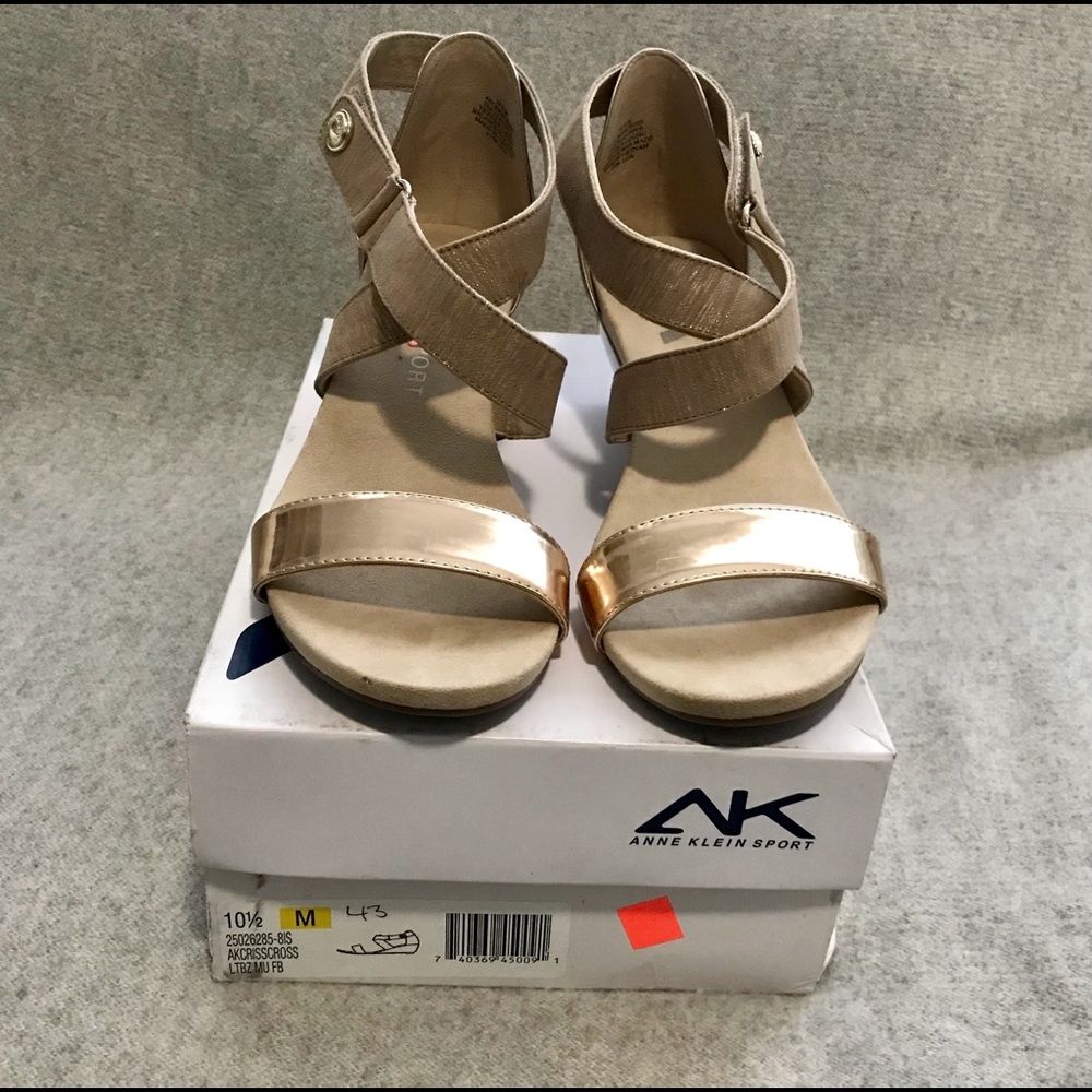 ANNE KLEIN SPORT CRISSCROSS WEDGE SANDAL Size 10.5